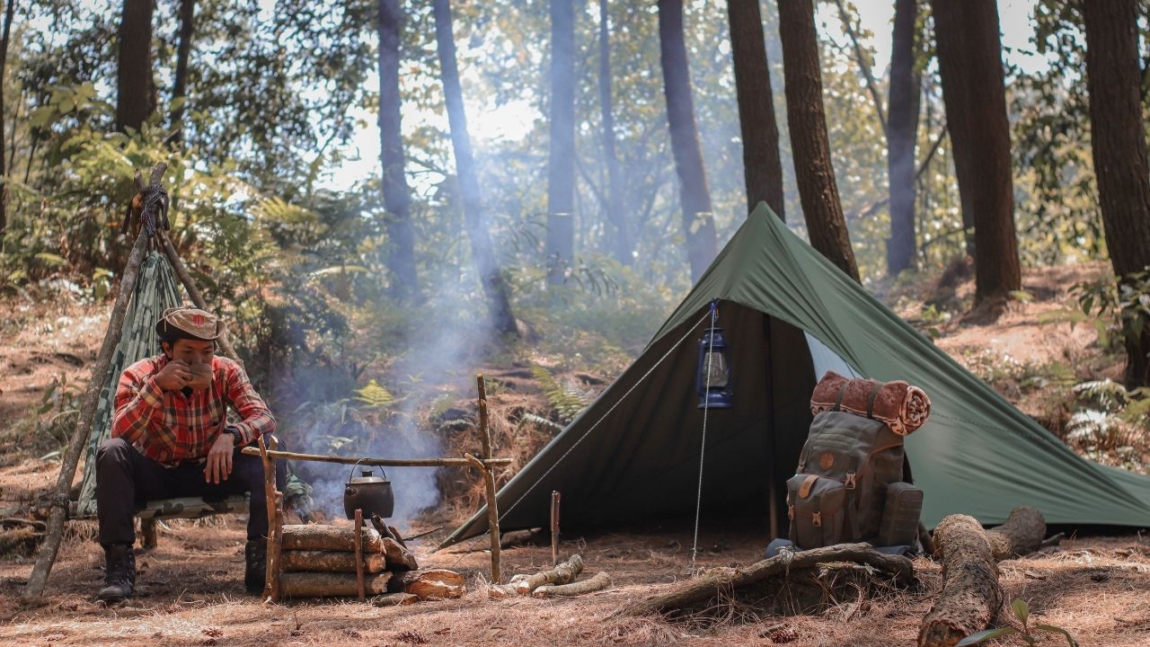 building a shelter in the wild