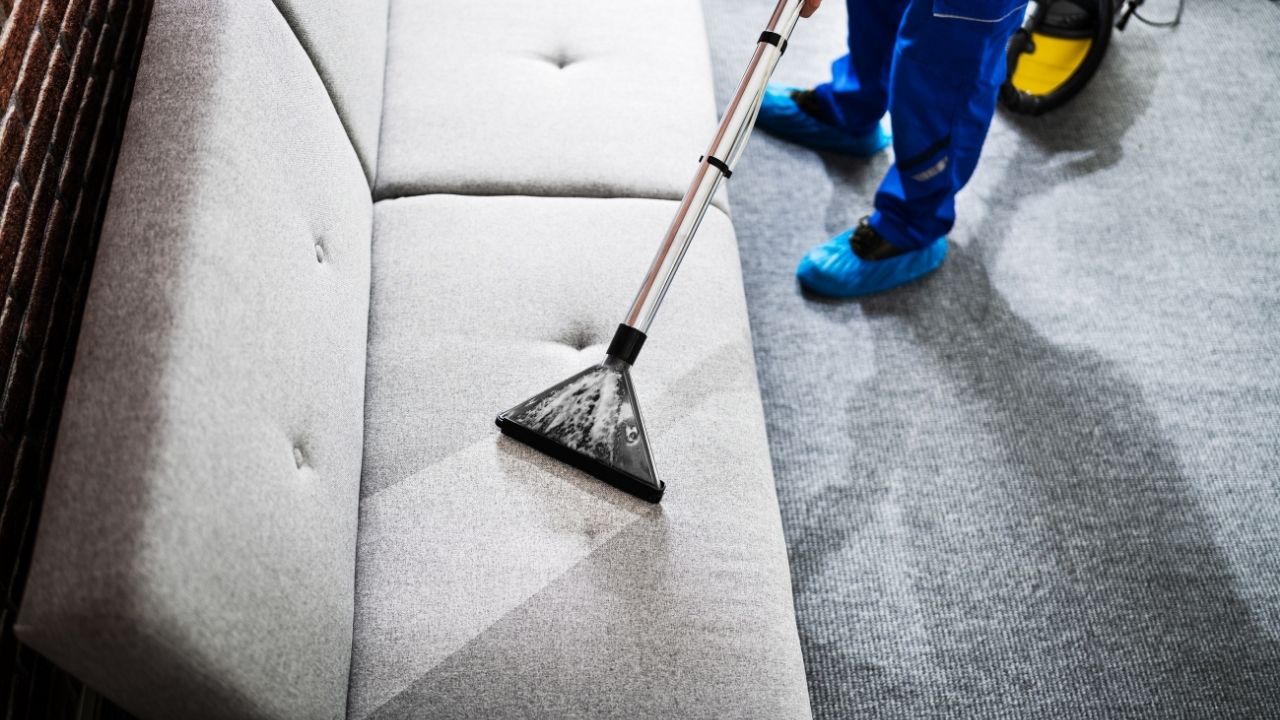 house cleaning professional