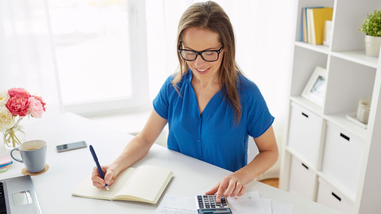 How to start a Bookkeeping and Tax Business
