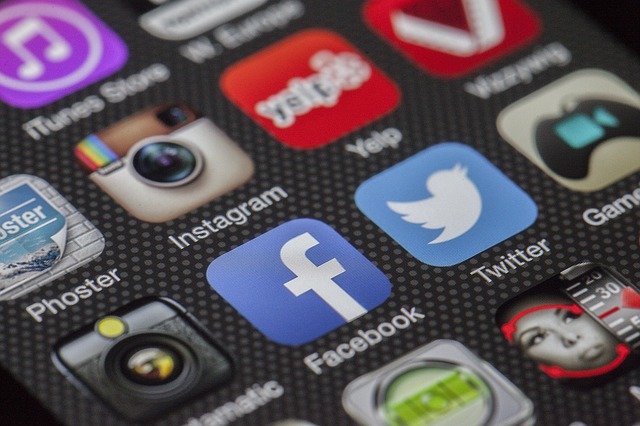 Managing the Demand of Social Media
