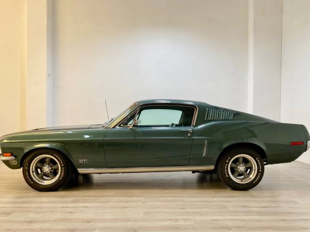 Ford Mustang Bullitt Car Review
