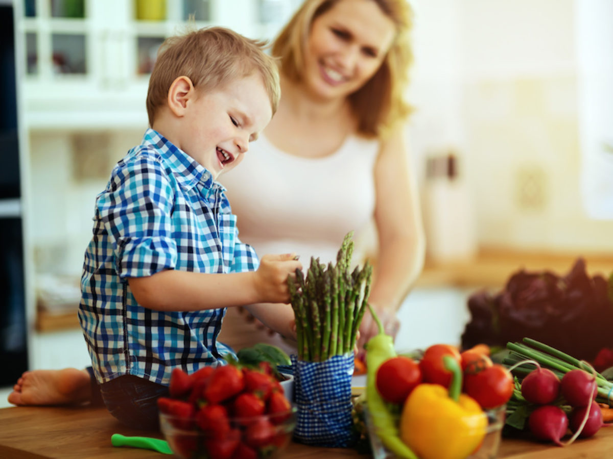 Create healthy eating and eating environments
