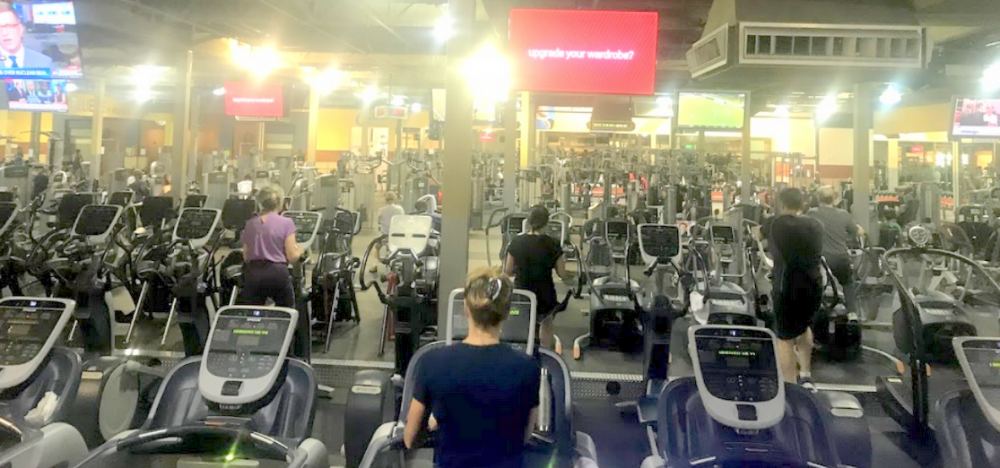 Crunch Fitness – Carmel Valley
