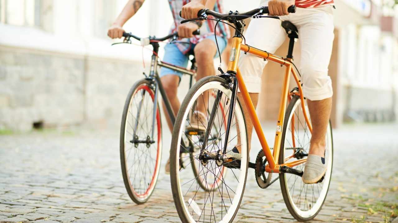 Top-Rated Self-Guided City Cycling Tours to Explore