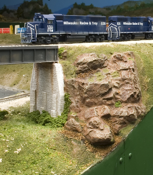 Maximizing Your Miniature World: How Much Space Is Needed for Micro-Scale Model Railroading?