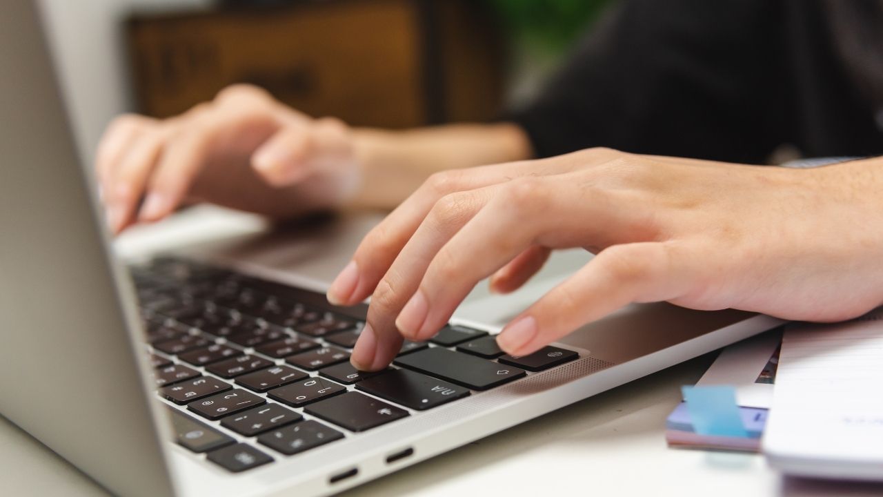 top pilot offering digital nomad lifestyle