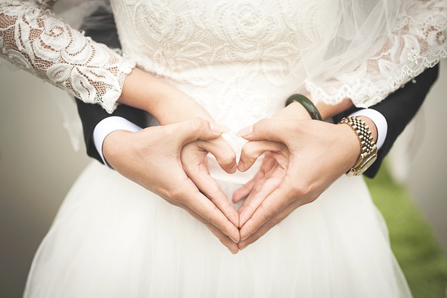 42 Essential Wedding Tips: From Venues To Vendors