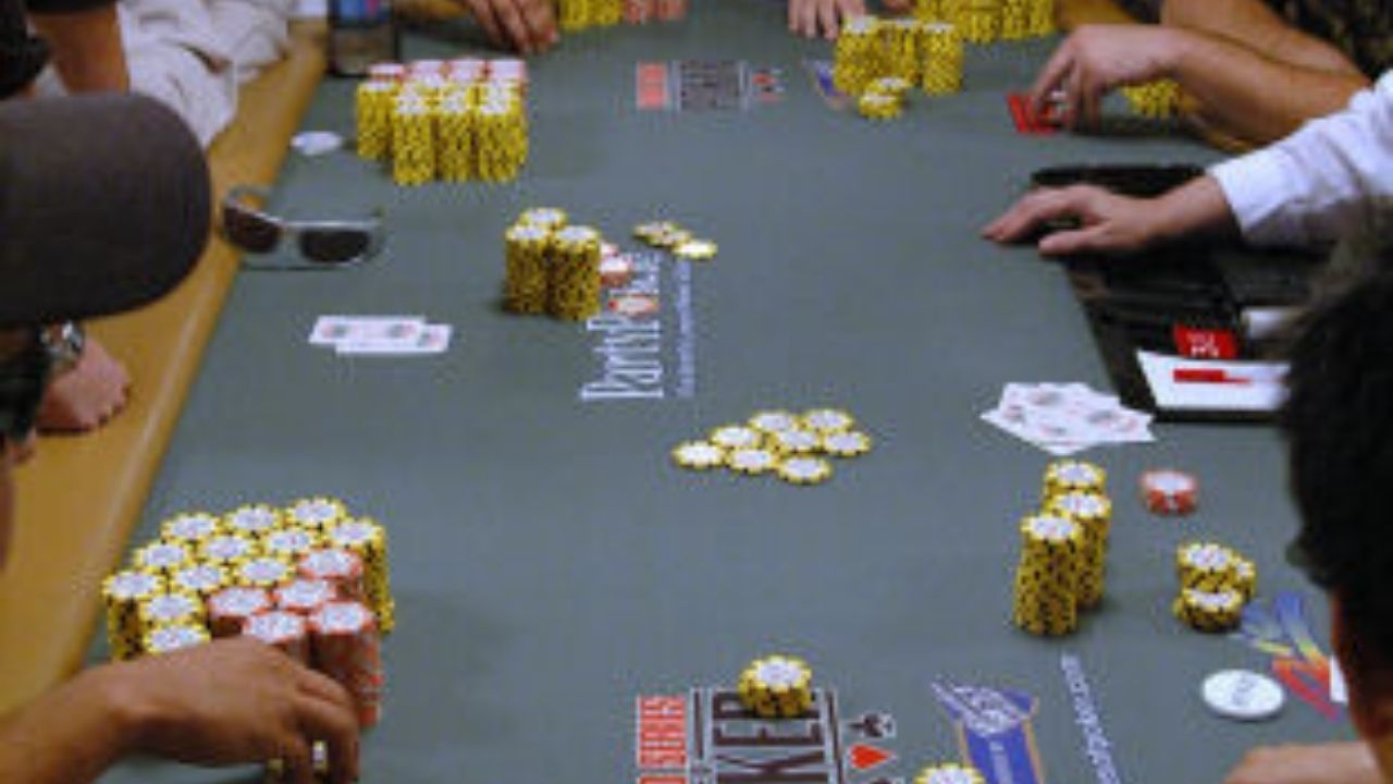 Mastering Poker Tournament Tips