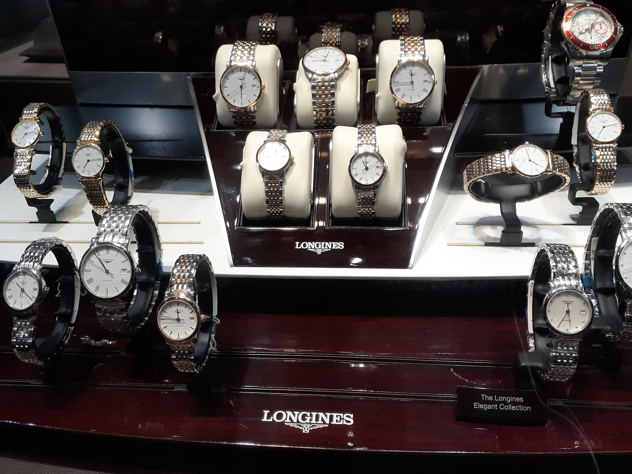 Looking for Affordable Luxury Watches for Sale?