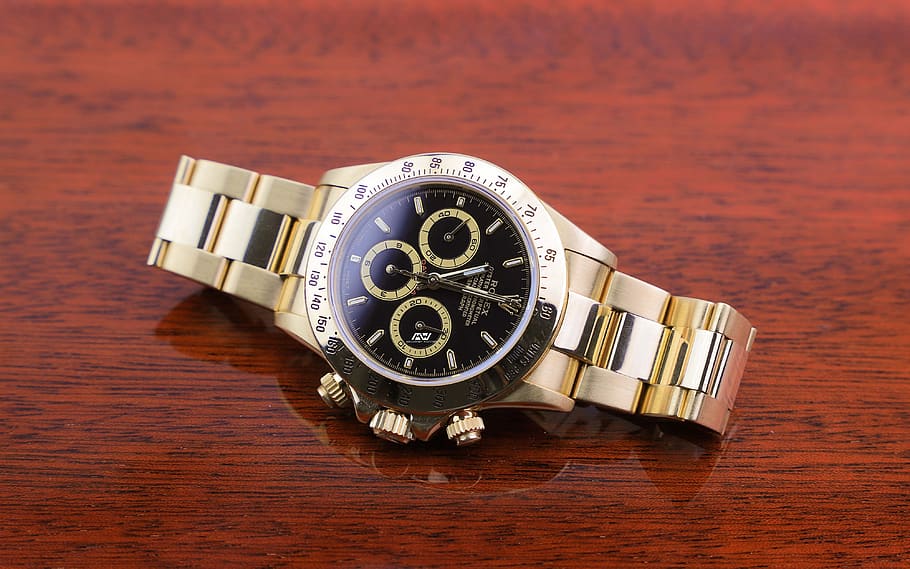 What's the Inside Scoop on the Secondhand Watch Market?
