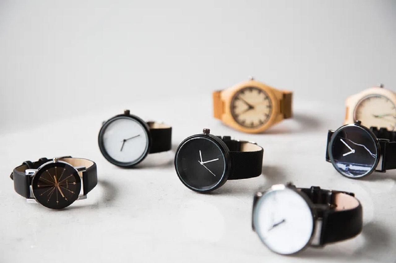 Wristwatch Development: Transition From Pocket Watches To Wristwatches