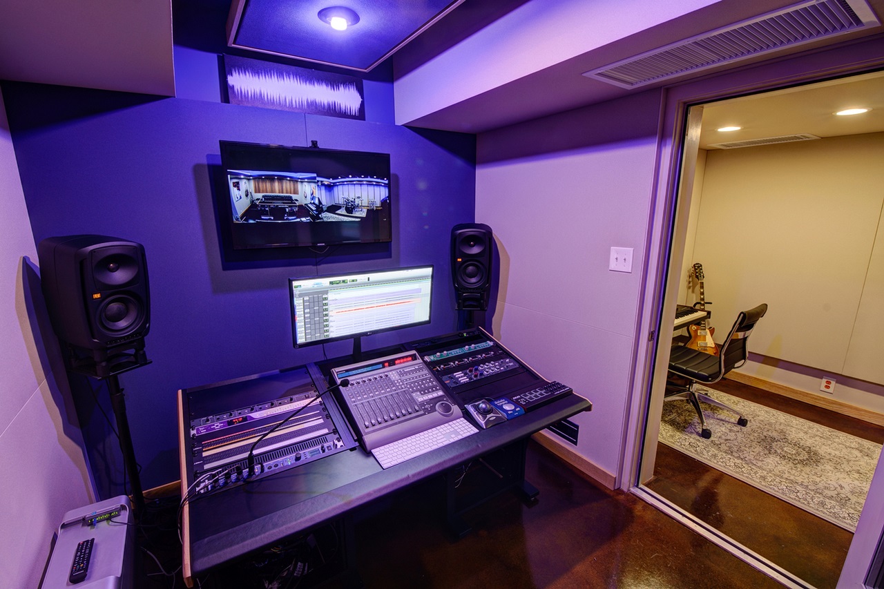 Unveiling Your Home Studio: Harnessing Essentials for Professional Sound Quality