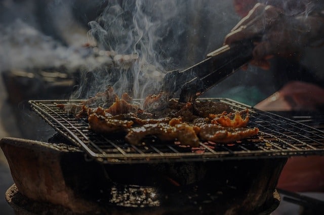 Smoking For Beginners: A Beginners Guide to Smoking Meat
