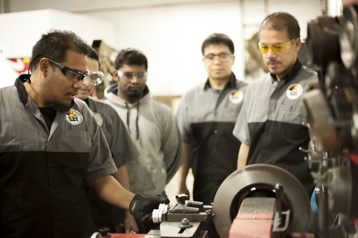 automotive technology courses