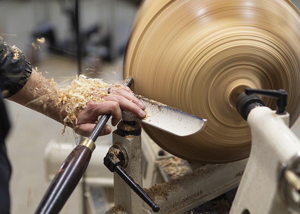 drum sanding table